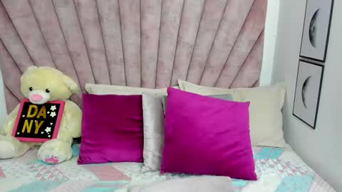   Danii Belluci  online show from 03/01/26, 03:52