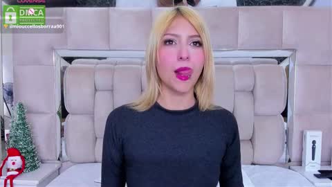 Snapshot of daniiela_beteche777 chatting on 11/29/25, 02:36 DANIELA online show from 11/29/25, 02:36