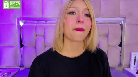 Snapshot of daniiela_beteche777 chatting on 02/08/26, 07:06 DANIELA online show from 02/08/26, 07:06