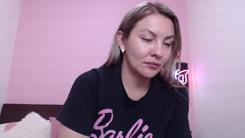Snapshot of danika_bellaa chatting on 02/02/25, 01:34 K A R O L online show from 02/02/25, 01:34
