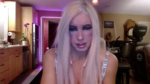 DanikaWhite69 online show from 01/15/26, 11:26