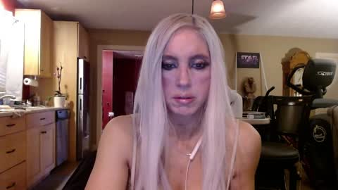 DanikaWhite69 online show from 04/01/26, 03:53