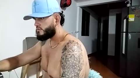 daniloh_xxx online show from 10/30/25, 04:03