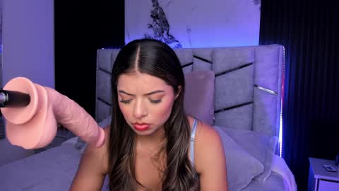 Dani Phonenix online show from 01/27/25, 08:17