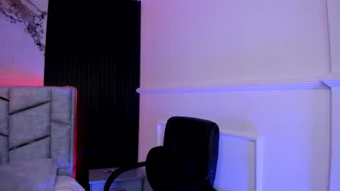 Dani Phonenix online show from 09/08/25, 07:57