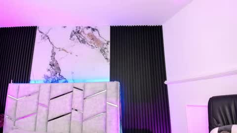 Dani Phonenix online show from 09/25/25, 03:38