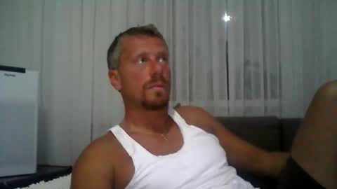 Snapshot of danisami12345 chatting on 09/14/25, 11:15 daniel online show from 09/14/25, 11:15