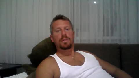 Snapshot of danisami12345 chatting on 10/26/25, 03:01 daniel online show from 10/26/25, 03:01