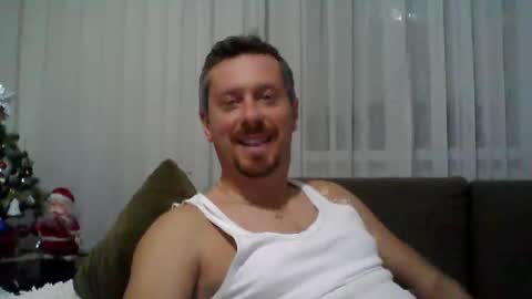 Snapshot of danisami12345 chatting on 01/08/26, 11:29 daniel online show from 01/08/26, 11:29