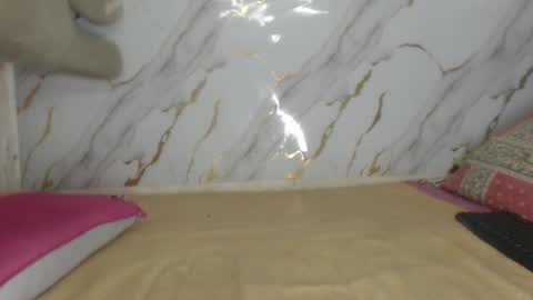 Snapshot of danisha99 chatting on 11/20/25, 08:47 INSTAGRAM Minni Moom online show from 11/20/25, 08:47