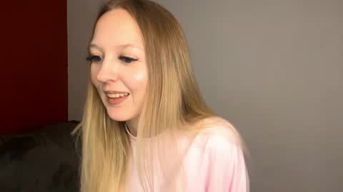 Snapshot of danitawind chatting on 06/03/26, 02:33 Kiki online show from 06/03/26, 02:33