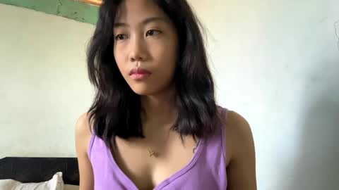 Snapshot of danitazuckerberg chatting on 05/22/26, 11:54 Louise online show from 05/22/26, 11:54