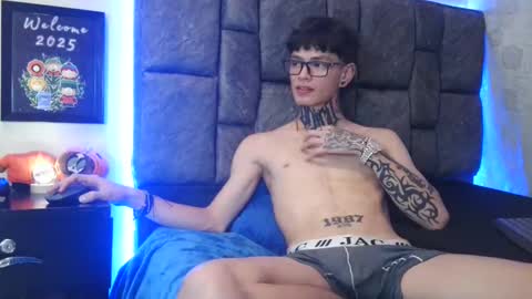 Snapshot of dann_brown chatting on 01/16/25, 02:30 Dann Brown online show from 01/16/25, 02:30