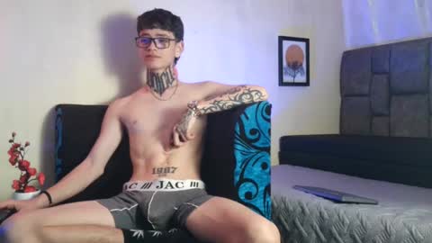 Snapshot of dann_brown chatting on 03/12/25, 06:00 Dann Brown online show from 03/12/25, 06:00