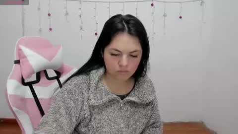 Snapshot of danna_1111 chatting on 12/08/24, 01:14 danna online show from 12/08/24, 01:14