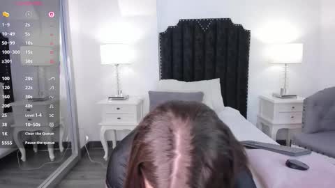 Danna online show from 09/30/25, 11:15