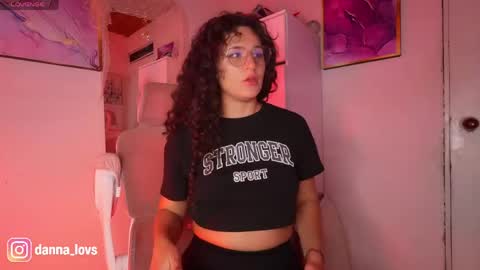 Snapshot of danna_lovs chatting on 05/17/26, 01:36 Danna Lovs online show from 05/17/26, 01:36