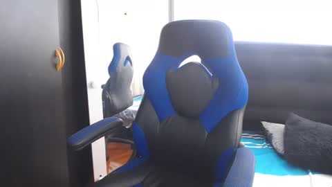 danna martinez33 online show from 12/20/25, 04:25