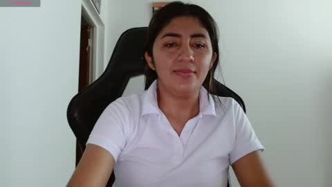 Danna online show from 04/25/26, 08:28