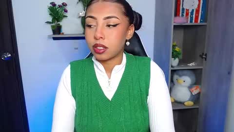 Danna online show from 11/24/25, 10:15