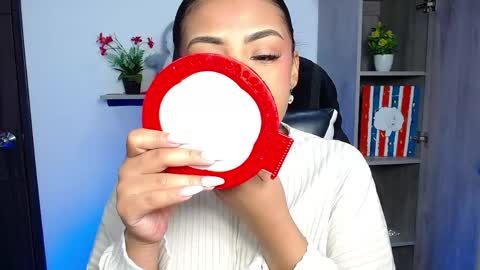 Danna online show from 04/22/26, 11:23