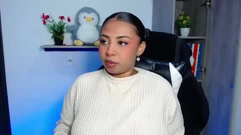 Snapshot of danna_schmidt23 chatting on 04/23/26, 12:23 Danna online show from 04/23/26, 12:23