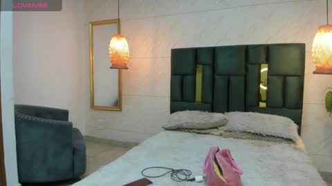 Snapshot of dannaa_williams chatting on 10/14/25, 11:22 Danna online show from 10/14/25, 11:22