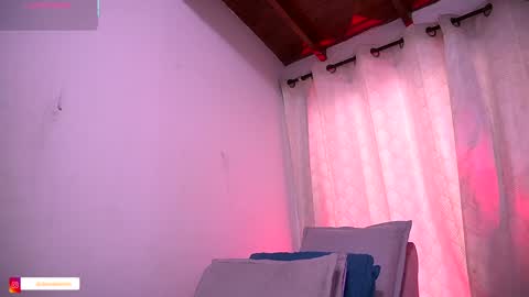 Snapshot of dannaberlin chatting on 10/09/25, 07:34 Danna Berlin online show from 10/09/25, 07:34