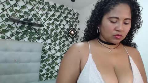 dannaberlin_0 online show from 03/12/25, 12:47