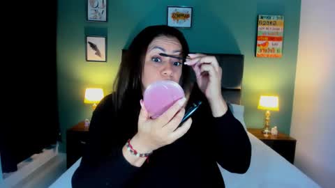 Hilary online show from 11/03/25, 12:35