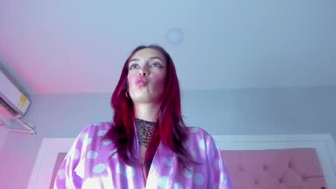 Snapshot of dannaflame_ chatting on 04/11/26, 07:45 Danna online show from 04/11/26, 07:45