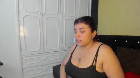Snapshot of dannagarza chatting on 02/23/25, 03:35 Danna Garza online show from 02/23/25, 03:35