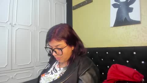 Snapshot of dannagarza chatting on 03/10/25, 04:28 Danna Garza online show from 03/10/25, 04:28