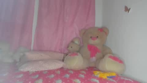 Danna Sofia jeins online show from 09/29/25, 12:21