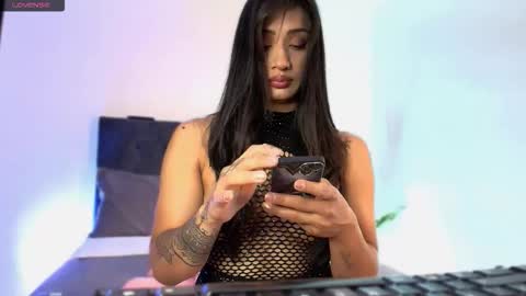 Danna Wells online show from 09/22/25, 12:40