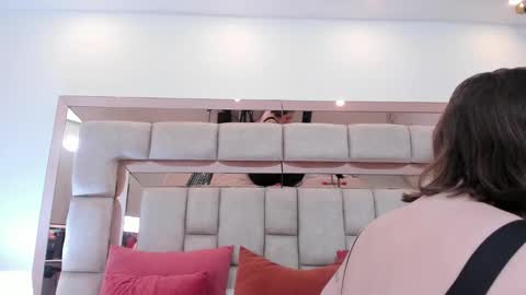 Danna online show from 02/12/26, 12:00