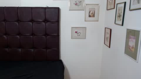 Danna online show from 02/08/25, 02:38