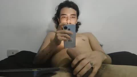 Snapshot of danni4_20 chatting on 10/20/25, 06:47 danni4_20 online show from 10/20/25, 06:47