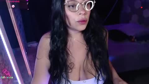 Snapshot of danniela_james chatting on 07/14/26, 03:33 danna online show from 07/14/26, 03:33