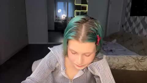 Snapshot of danniesaysongkham chatting on 03/03/26, 01:50 Luna Airi online show from 03/03/26, 01:50