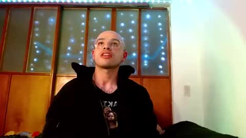 danni online show from 02/11/26, 02:49