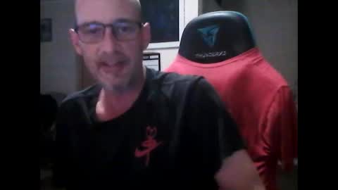 Snapshot of dannozdirekt chatting on 11/03/25, 01:45 dannozdirekt online show from 11/03/25, 01:45