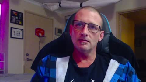 dannozdirekt online show from 05/05/26, 04:04