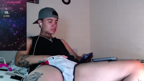 Snapshot of dannteftm chatting on 12/07/24, 01:03 DANNTE online show from 12/07/24, 01:03