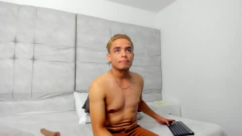 Snapshot of danny_butt_ chatting on 12/11/24, 05:48 Daniel online show from 12/11/24, 05:48