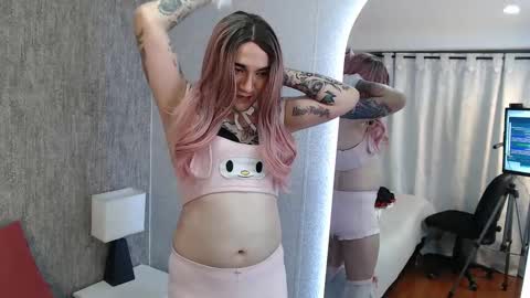 Snapshot of danny_daisuke_ chatting on 02/08/25, 12:49 Danny online show from 02/08/25, 12:49