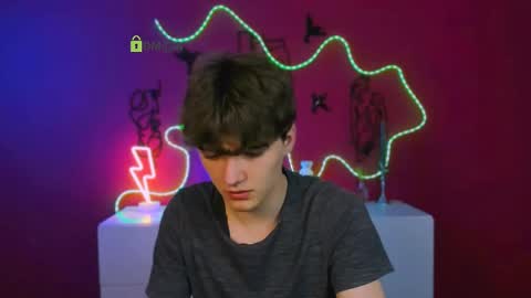 danny_dark1 online show from 04/22/26, 07:04