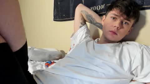 Snapshot of danny_love01 chatting on 12/19/24, 12:56 danny online show from 12/19/24, 12:56