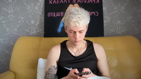Snapshot of danny_love01 chatting on 05/21/26, 11:50 danny online show from 05/21/26, 11:50