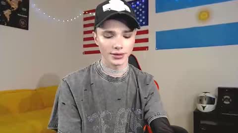 Danny online show from 10/19/25, 10:27